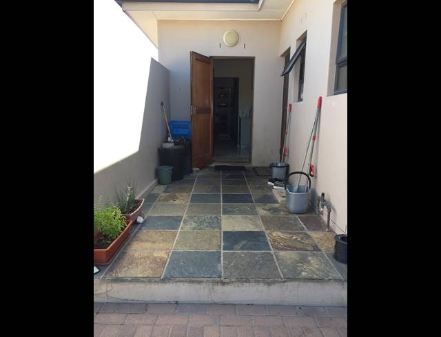 5 BEDROOM FREEHOLD FOR SALE IN MYBURGH PARK